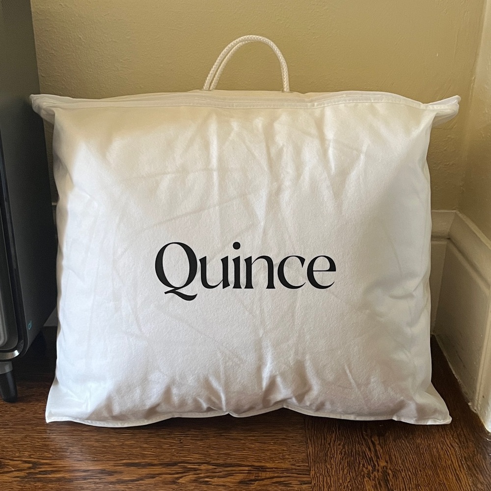 Quince Brand New Comforter/ Size: Queen